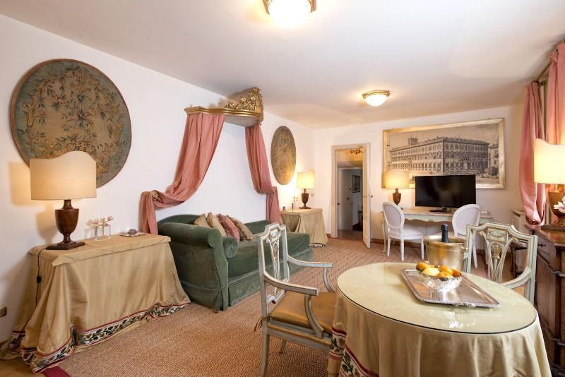 Residenza Ruspoli Bonaparte Róma Szoba fotó